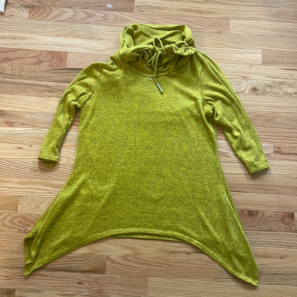 Coco Bianco mustard turtle neck long sweater